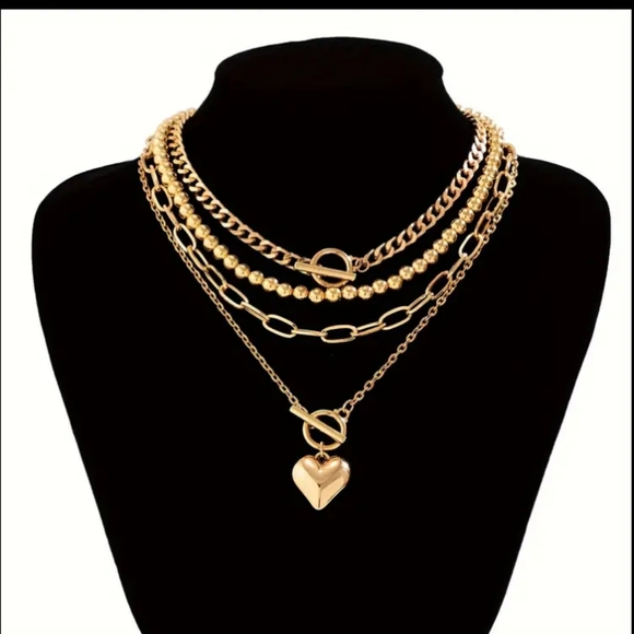 BEST SELLER!! GROUP OF 4 GOLD NECKLACES. - Picture 2 of 5